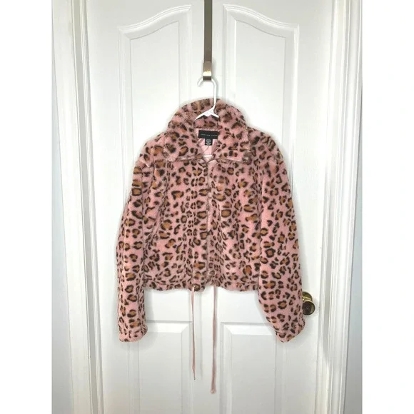 Victoria's Secret Know One Cares Pink Leopard Faux Fur Crop Full Zip Jacket Med - Picture 2 of 6